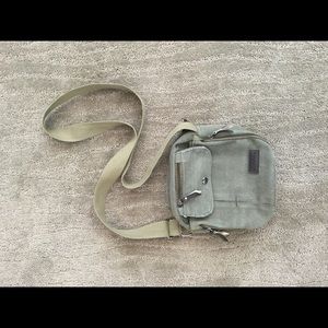 Multifunctional Canvas Traveling Bag